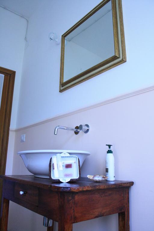 Un Petit Paradis Castiglione della Valle Exterior foto