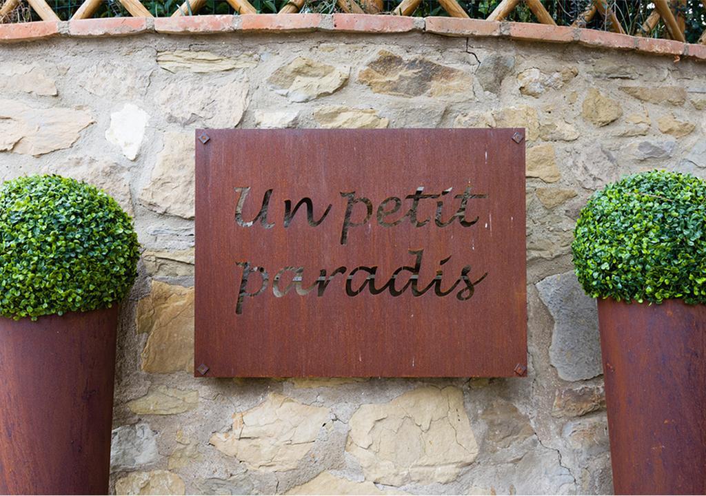 Un Petit Paradis Castiglione della Valle Exterior foto