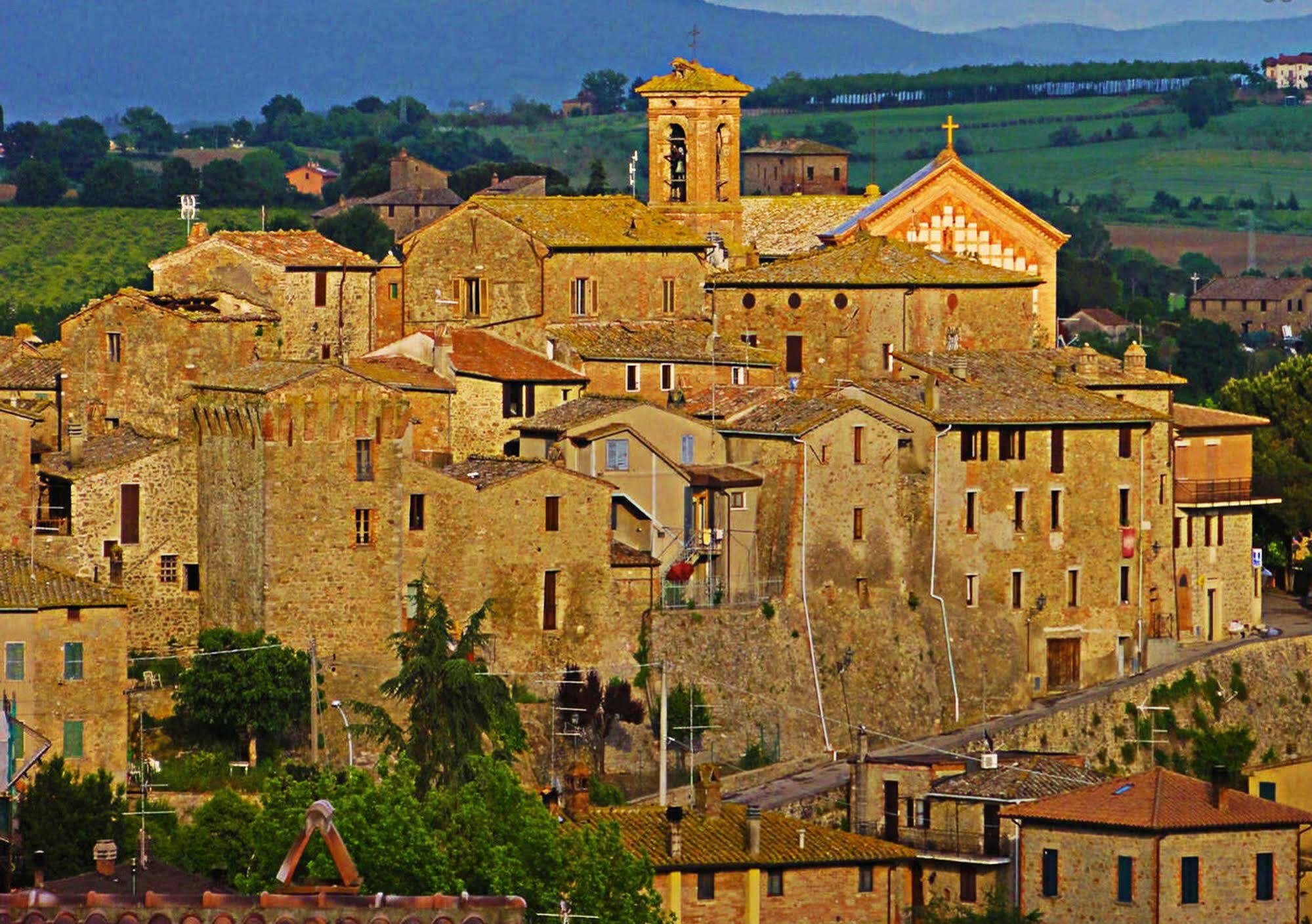 Un Petit Paradis Castiglione della Valle Exterior foto
