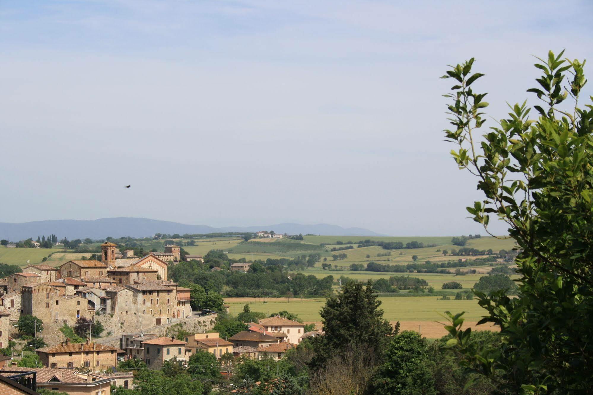 Un Petit Paradis Castiglione della Valle Exterior foto
